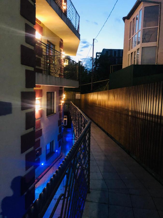 Imperial Hotel Uman Exterior photo